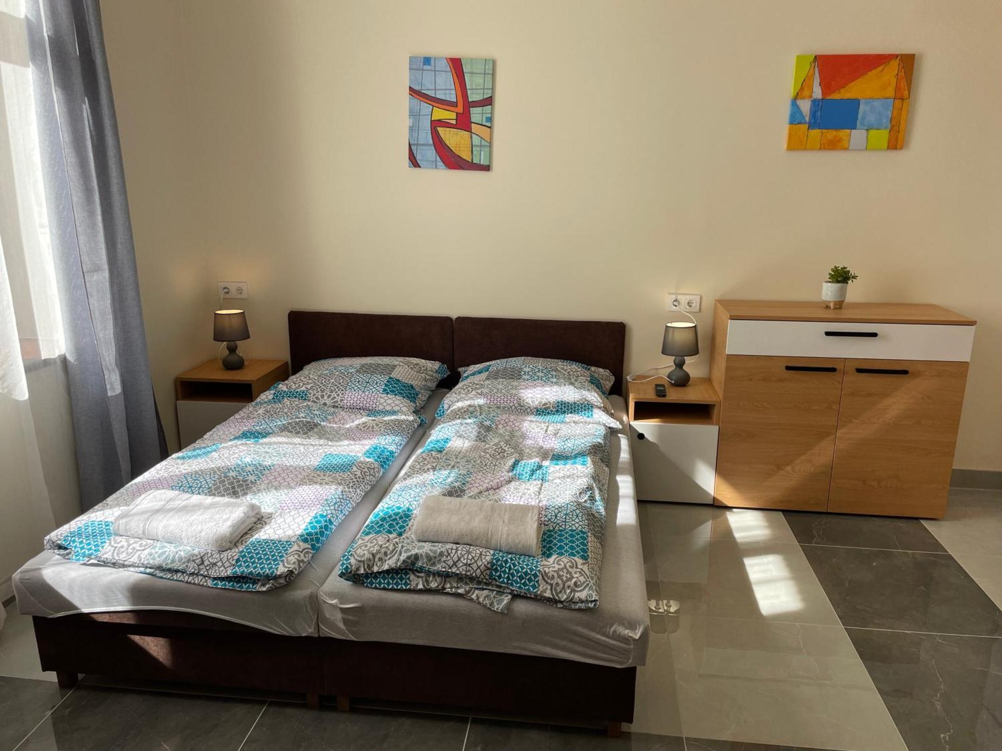 Kovacs Apartmanhaz キシュクンハラシュ 部屋 写真