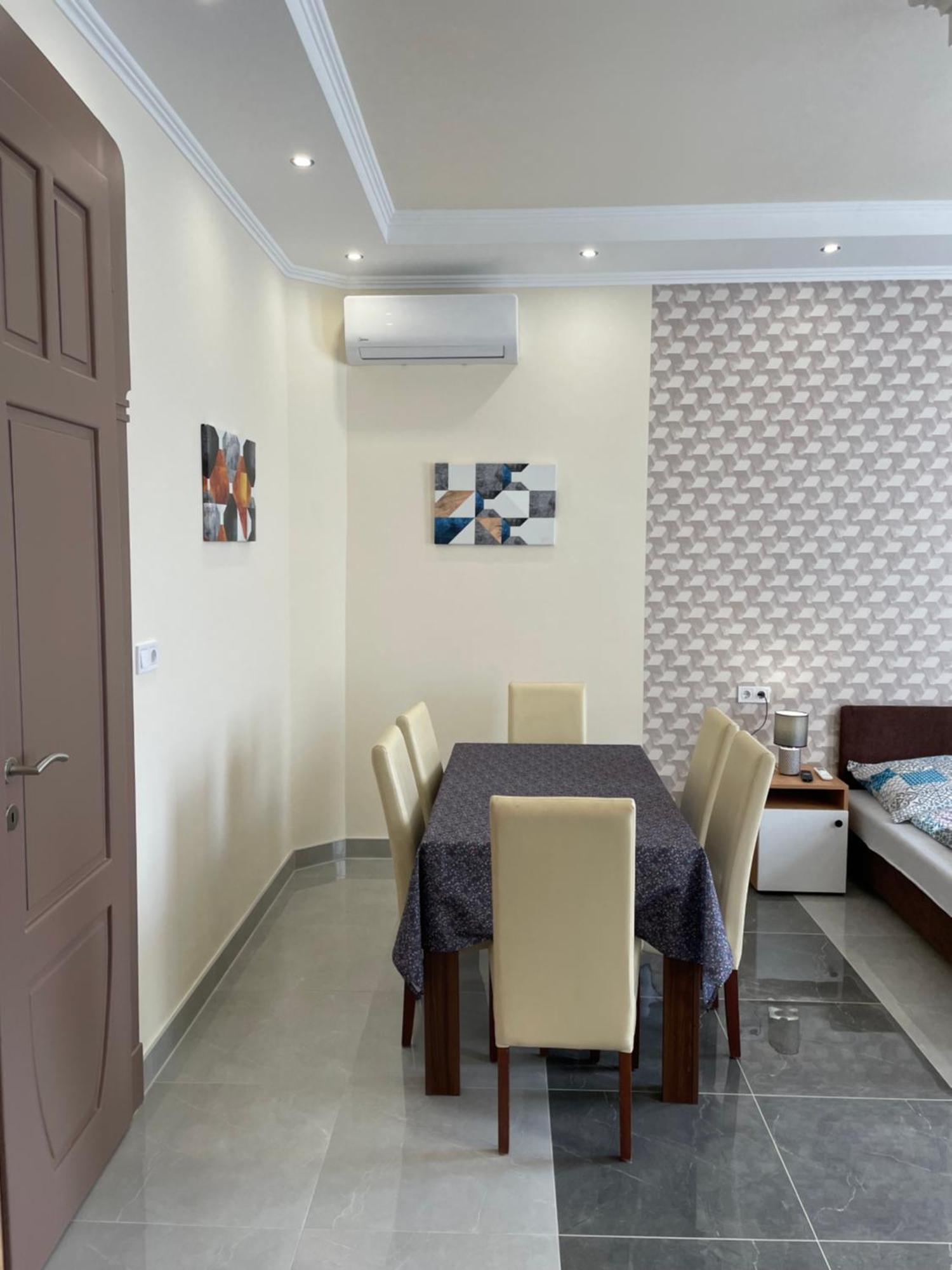 Kovacs Apartmanhaz キシュクンハラシュ 部屋 写真