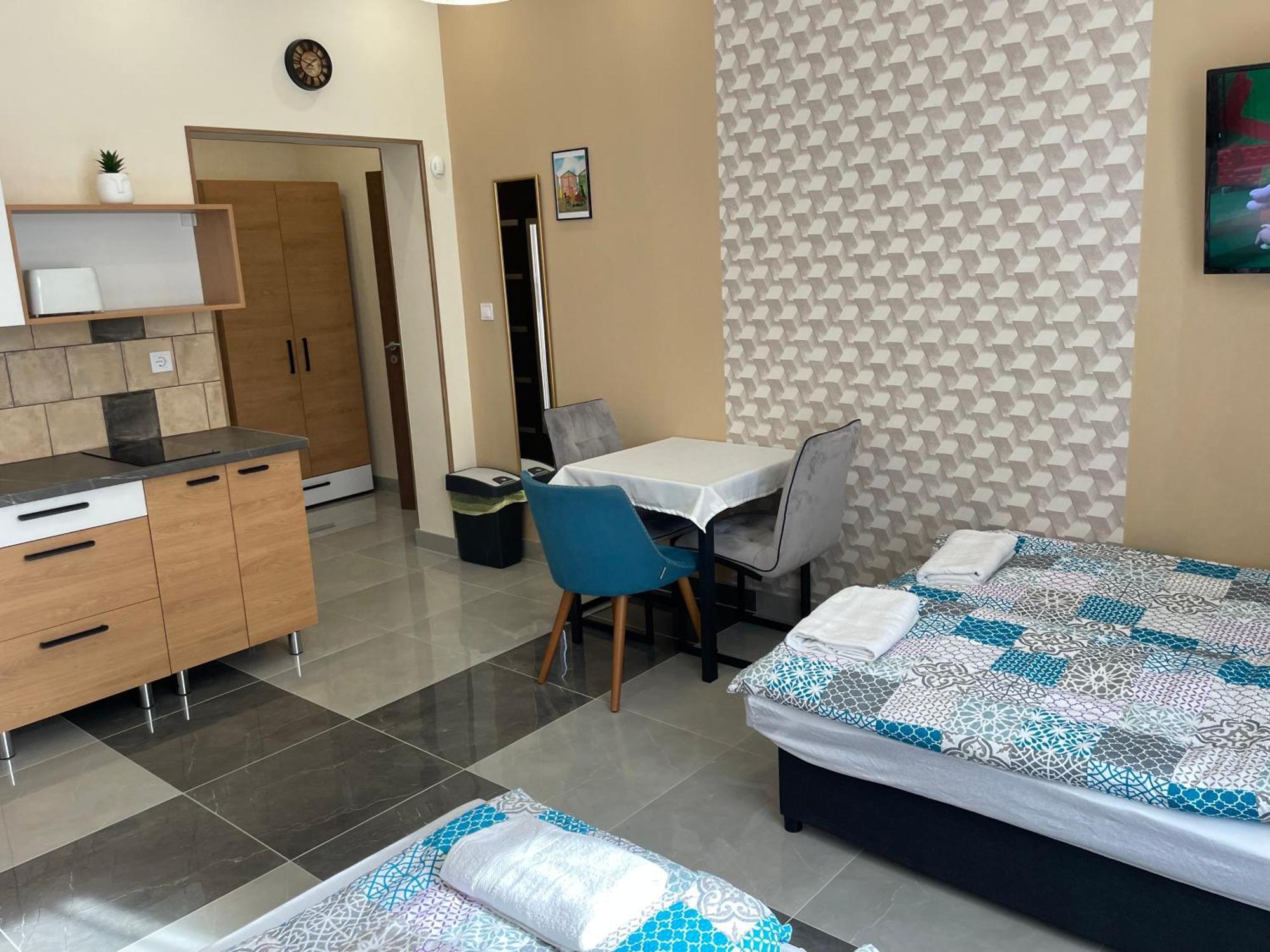 Kovacs Apartmanhaz キシュクンハラシュ 部屋 写真