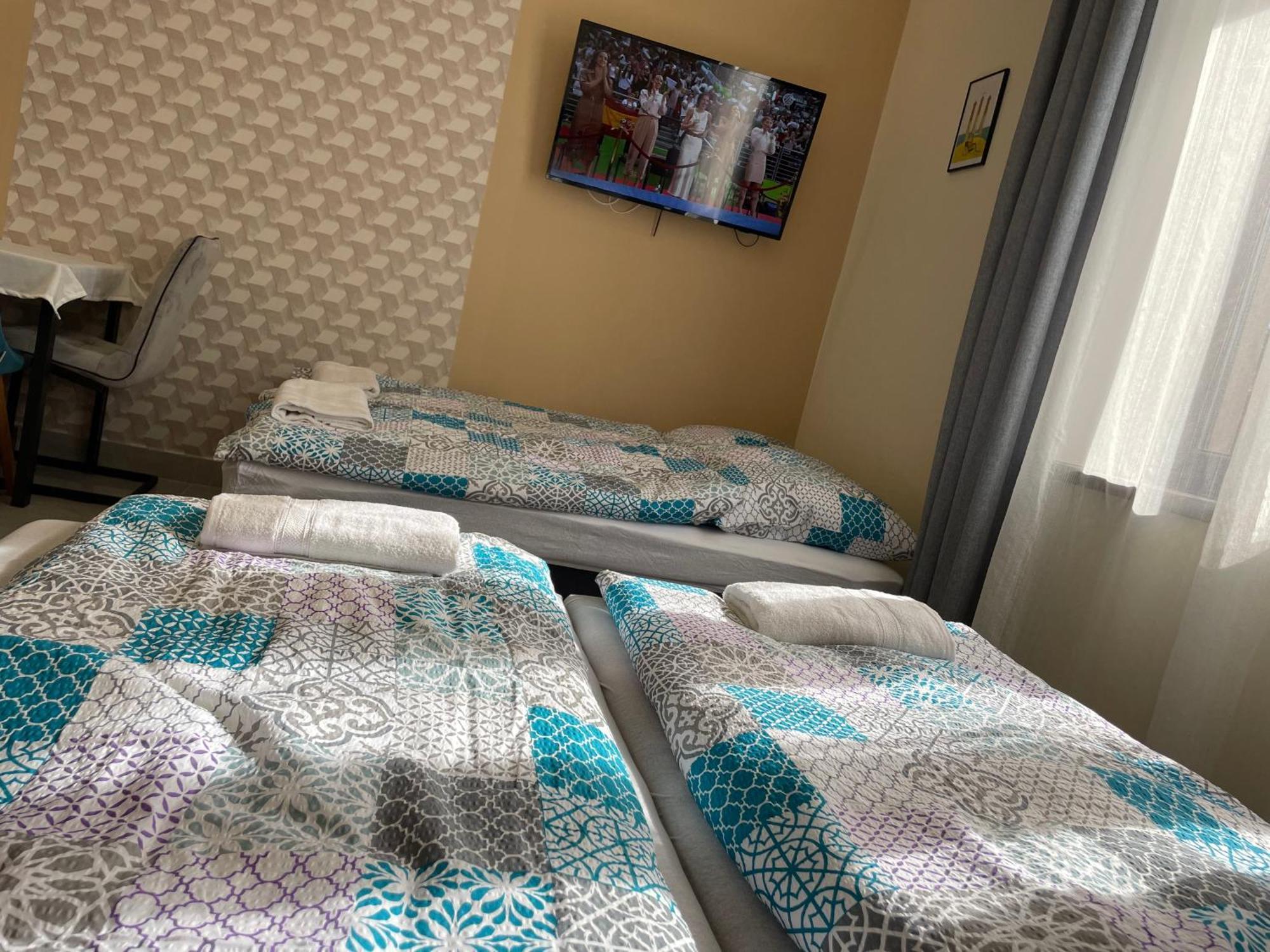 Kovacs Apartmanhaz キシュクンハラシュ 部屋 写真